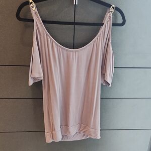 Guess Cold Shoulder shirt